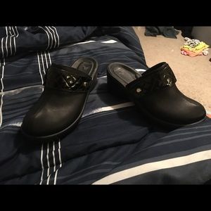 Croc woman’s shoes